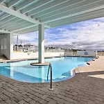 Oceanfront Couples Retreat With Direct Beach Access